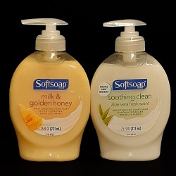 Softsoap Moisturizing Hand Soap (221ml)