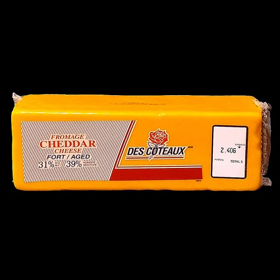 Des Coteaux - Aged Cheddar ($10.49/lb)