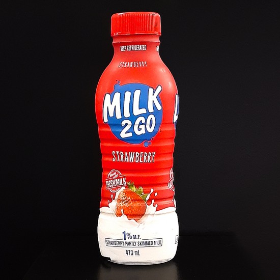 Milk to Go Strawberry Milk 1% (473ml)