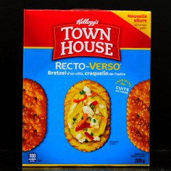 Kellogg's Town House Pretzel FlipSides Original Crackers (260g)