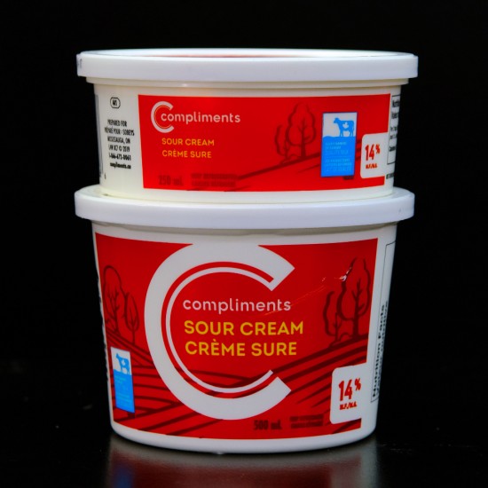 Compliments Sour Cream